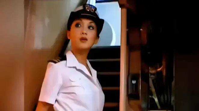 《女警奥莎娜》2025法版全片免费观看-国语中字未删减版-法国啄木鸟系列《女警奥莎娜》网盘资源