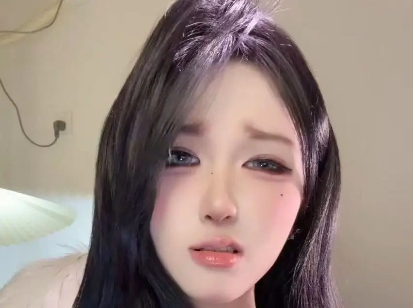 《阿黑颜系列 vlog》完整版免费在线观看-暗黑美学视觉盛宴-表情包世界精彩不断-阿黑颜系列 vlog 全季资源等你解锁