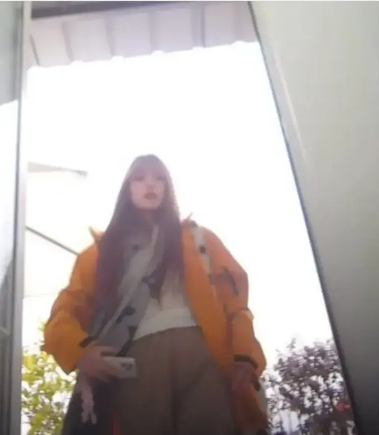 《抖音木木》呈现海岛度假风岛遇写真，少女在碧海蓝天下编织夏日少女梦，1080P高清画质，百度网盘可下载~《抖音木木》精彩不断