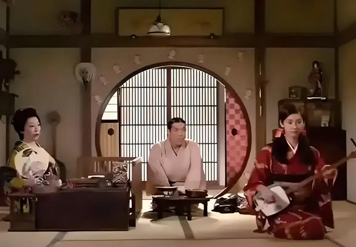 想看日本电影《感官世界》？免费在线看全集高清无删减，《感官世界》改编真实事件，聚焦爱与死亡，中文版字幕精准助力