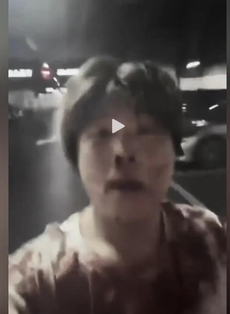 《深圳网红赵俊逸被打视频》1080P高清无删减免费在线观看，深圳网红赵俊逸被打视频事件还原全集蓝光HD播放，夸克网盘下载