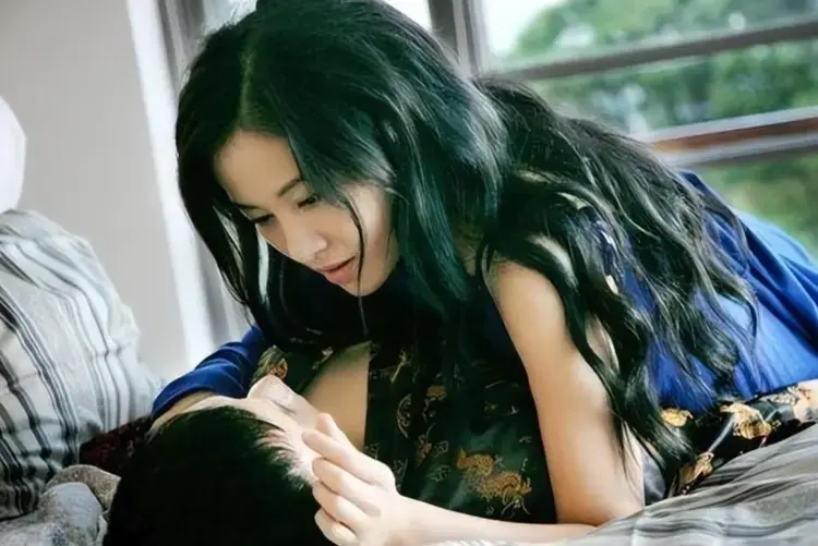 金牌影视与VS影视网联合呈现：韩国电影《嫂嫂情事》无删减版HD高清免费在线观看 - 韩国电影《嫂嫂情事》震撼上线