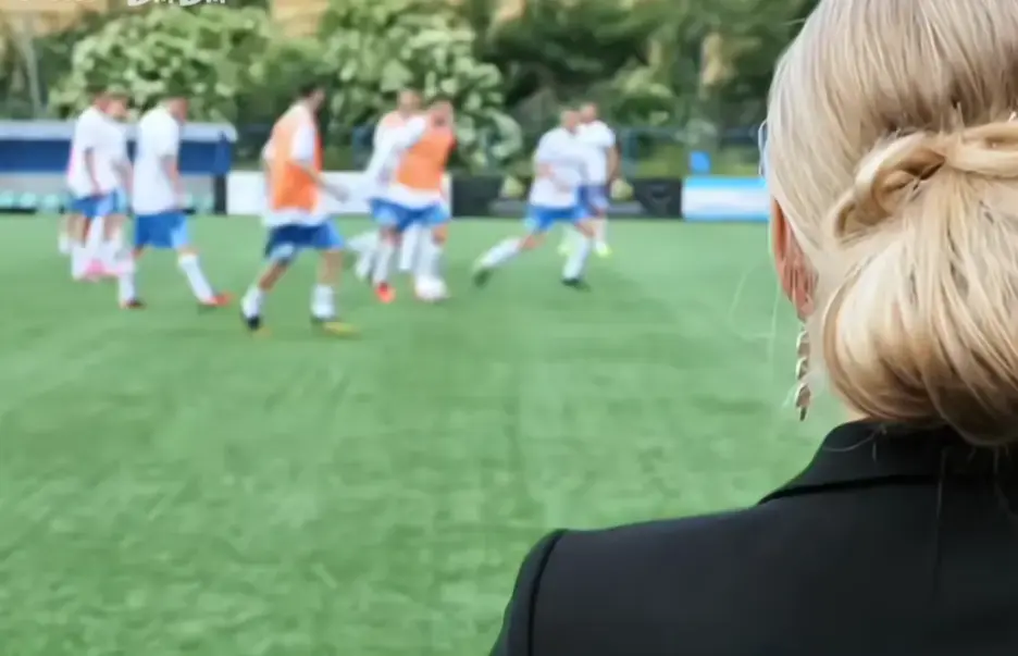 《足球队的女老板们》法国电影《Footballers'Moms》免费高清无删减在线观看全片-VS影视